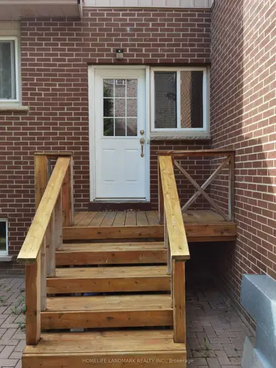 Detached in Richmond Hill