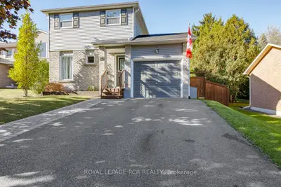 Detached in East Gwillimbury