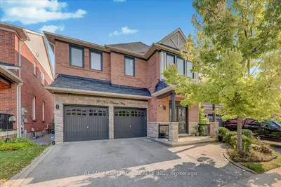 Detached in Newmarket