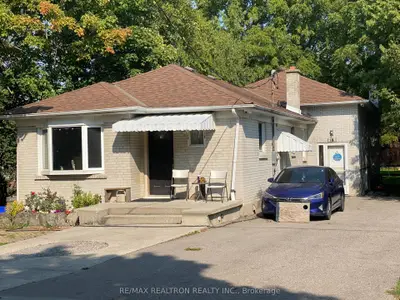 Detached in Aurora