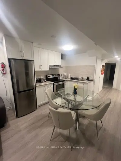 49 Portage Avenue Bsmt, Richmond Hill, On L4e 2z5