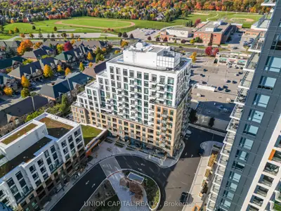 Condo Apartment in Vaughan