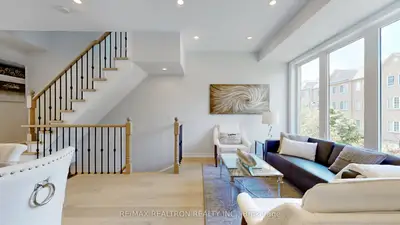Condo Townhouse in Markham