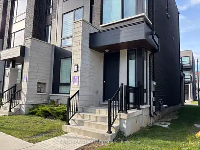 Att/Row/Townhouse in Markham