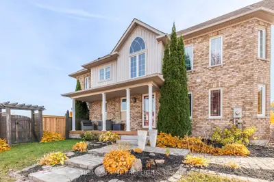 1 Lilly Mckeowan Crescent, East Gwillimbury, On L0g 1m0