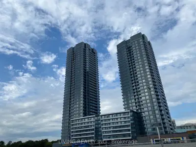 Condo Apartment in Vaughan