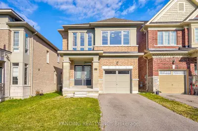 Detached in East Gwillimbury