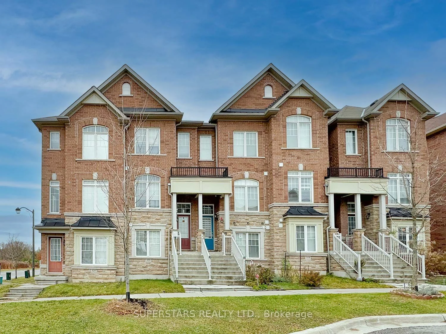 Att/Row/Townhouse in Markham