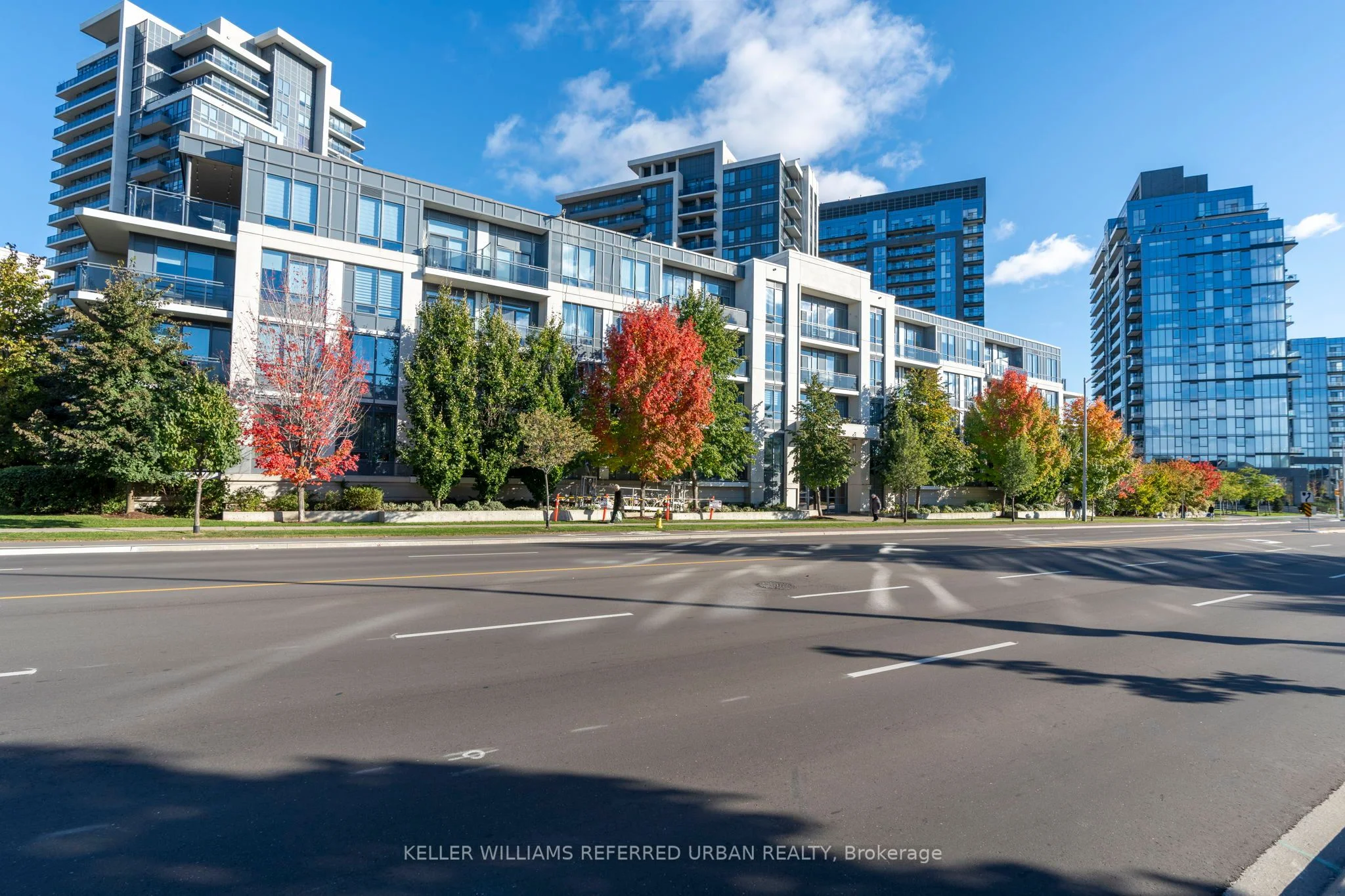 Condo Apartment in Vaughan