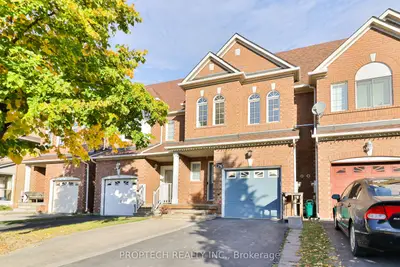 Att/Row/Townhouse in Markham