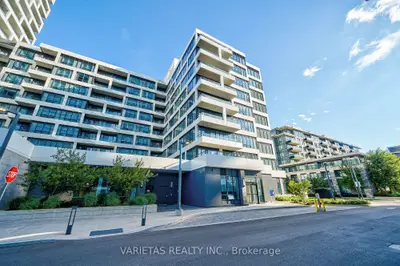 Common Element Condo in Markham