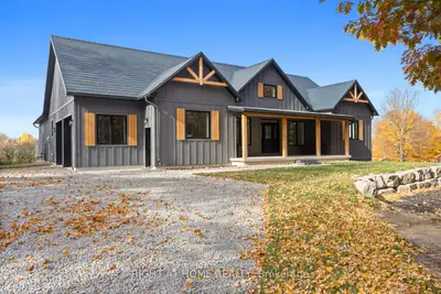 Detached in Brock