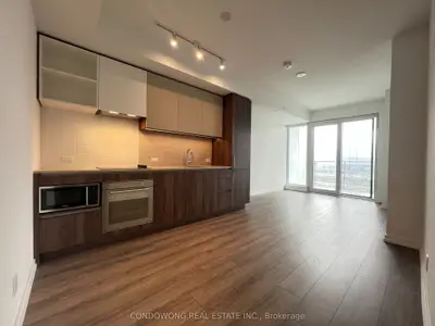7890 Jane Street 5001, Vaughan, On L4k 0k9
