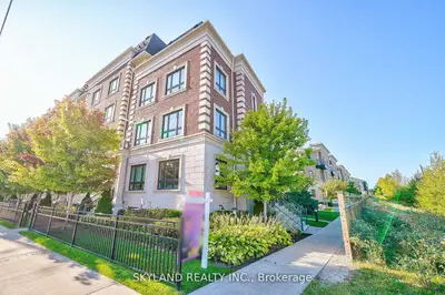 Att/Row/Townhouse in Markham