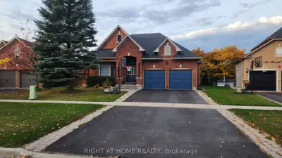 Detached in Newmarket