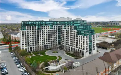 Condo Apartment in Richmond Hill