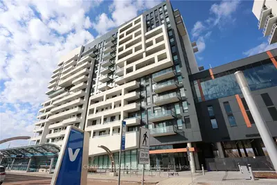 Condo Apartment in Markham