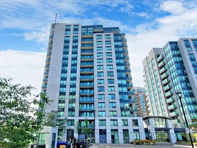 Condo Apartment in Markham