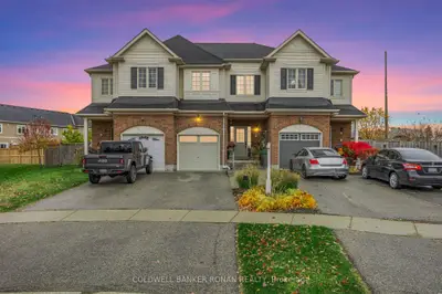 Att/Row/Townhouse in New Tecumseth