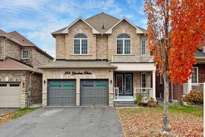 Detached in Bradford West Gwillimbury