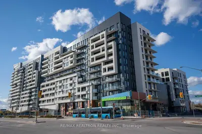 Condo Apartment in Markham
