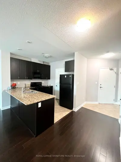 Condo Apartment in Markham