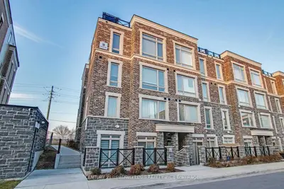 Condo Apartment in Markham