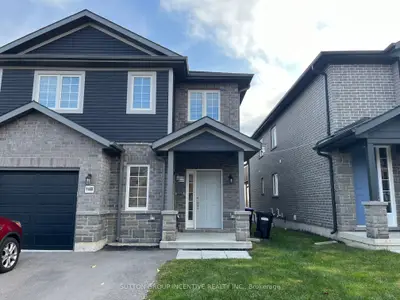 Duplex in Innisfil