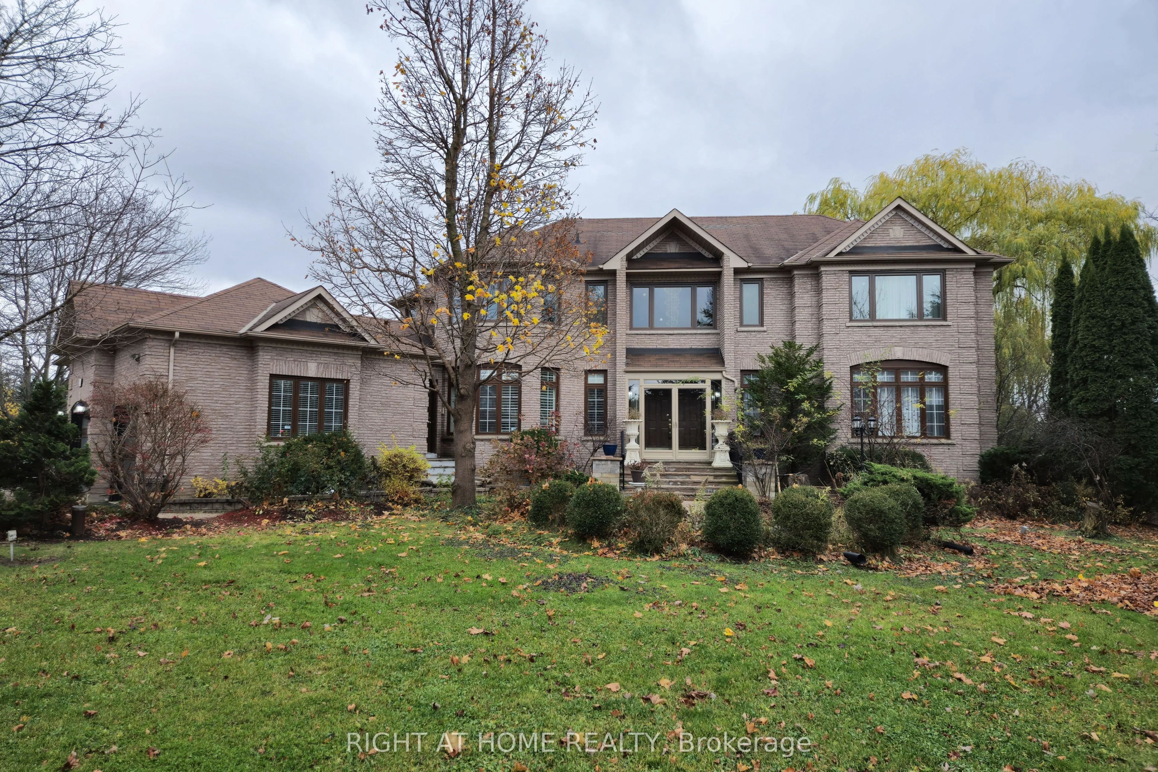Detached in Richmond Hill
