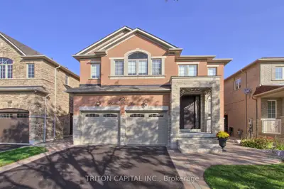 Detached in Vaughan