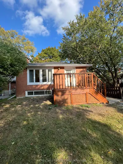 12203 Tenth Line Main, Whitchurch-stouffville, On L4a 6b6