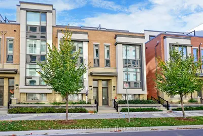 Att/Row/Townhouse in Markham