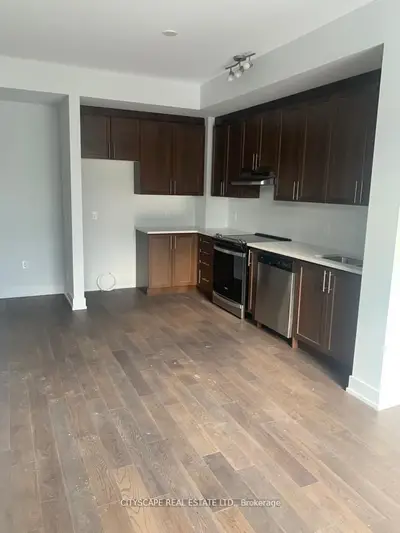 Condo Townhouse in Vaughan