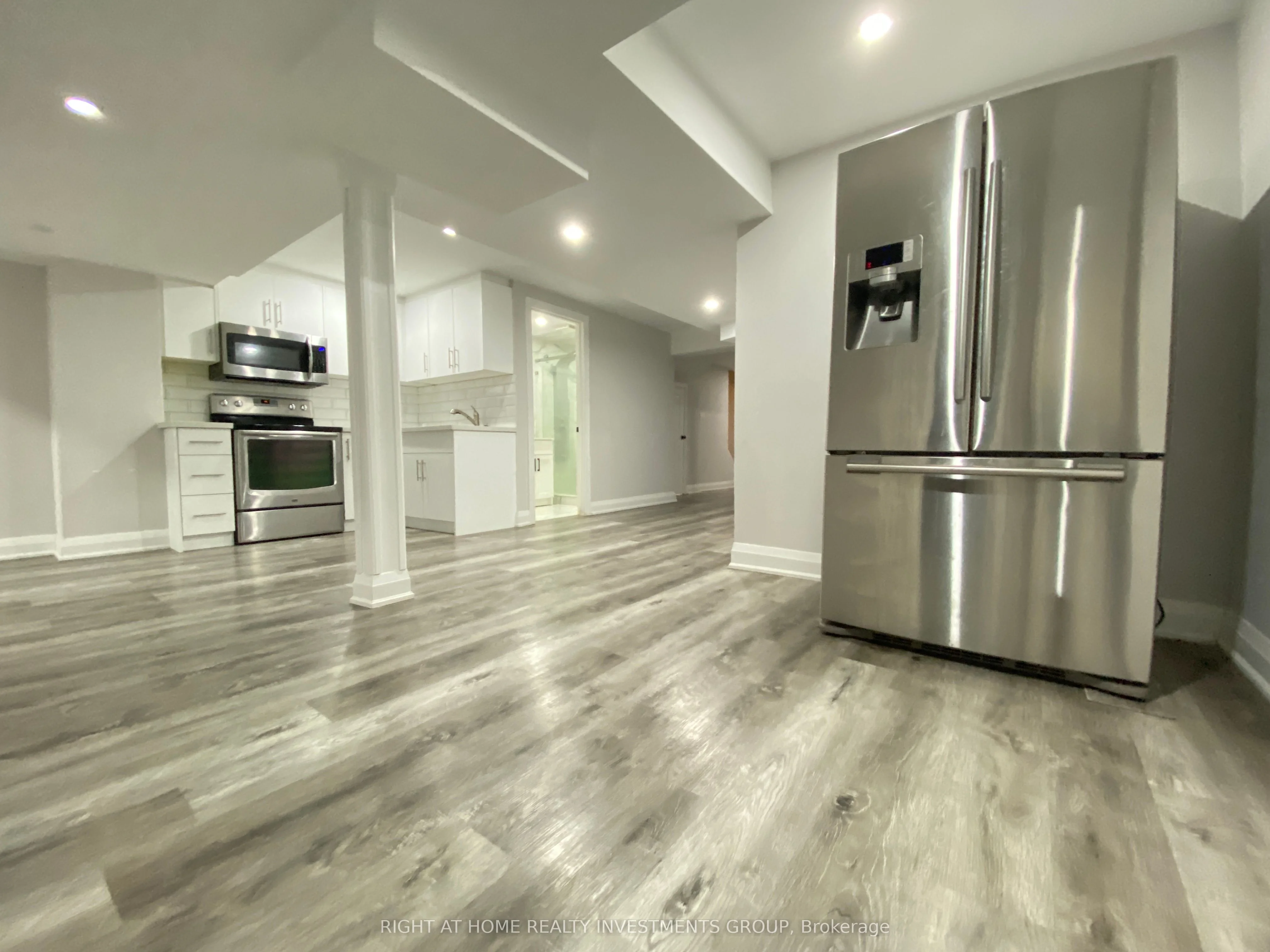 28 Vivian Creek Road S, East Gwillimbury, On L0g 1m0