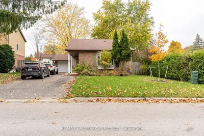 Detached in Aurora