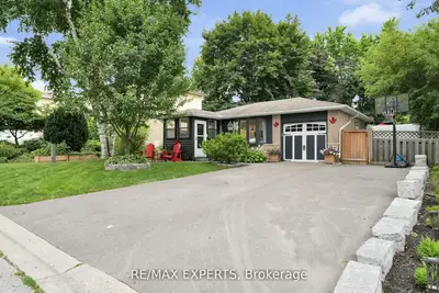 Detached in New Tecumseth