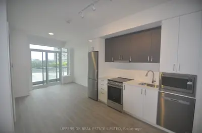 Condo Apartment in Vaughan