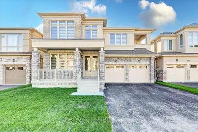 Detached in East Gwillimbury