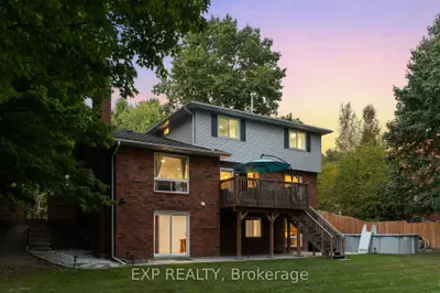 Detached in Springwater