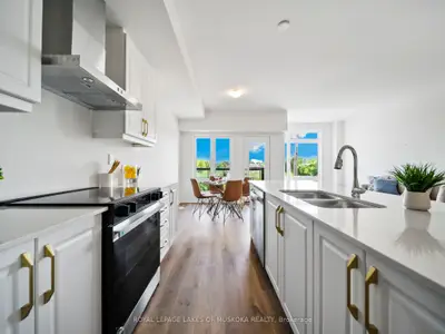 Att/Row/Townhouse in Orillia