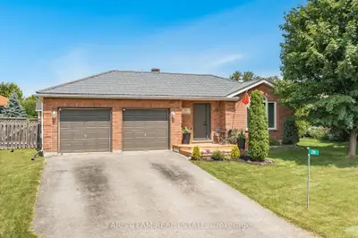 Detached in Springwater