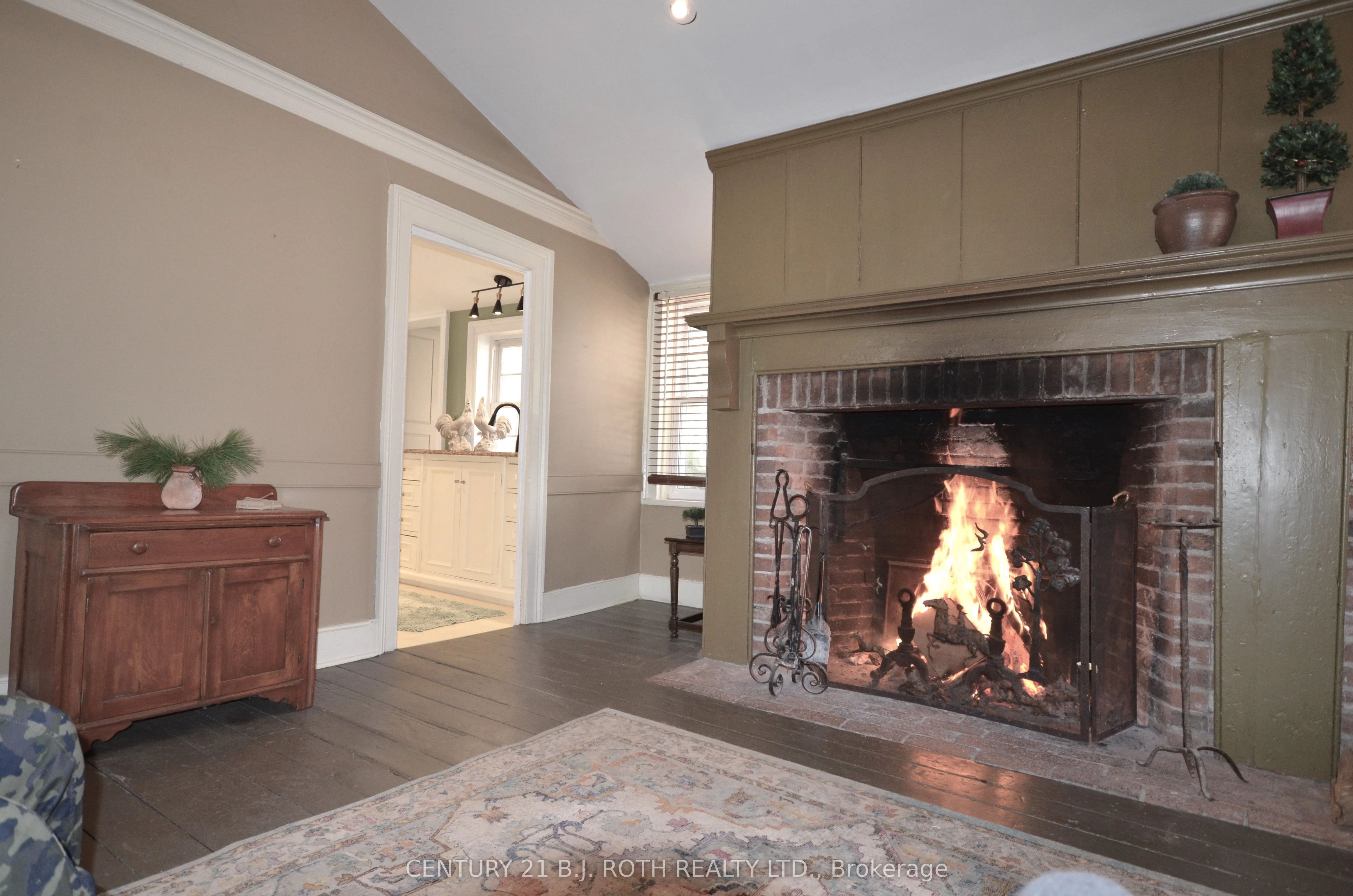 3418 Penetanguishene Road, Oro-Medonte, ON L4M 4Y8