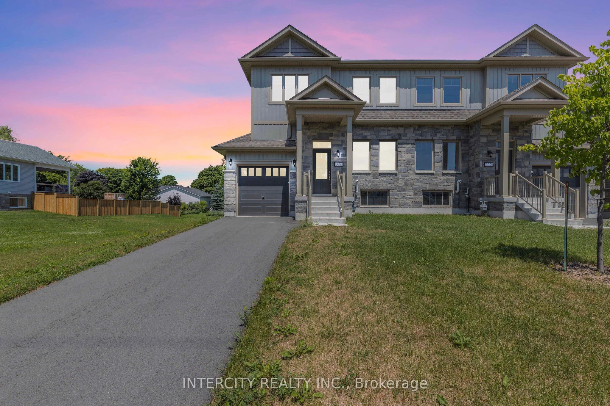 Semi-Detached in Clearview