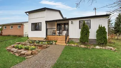 Detached in Ramara