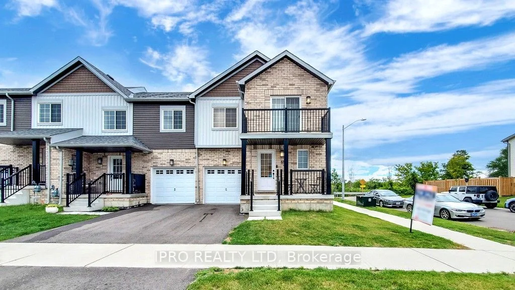 Att/Row/Townhouse in Barrie