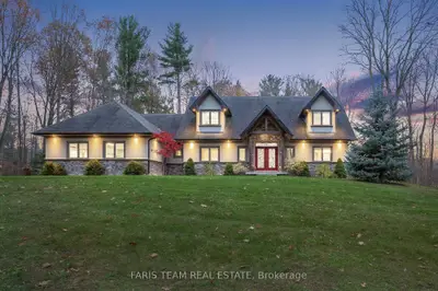 Detached in Springwater
