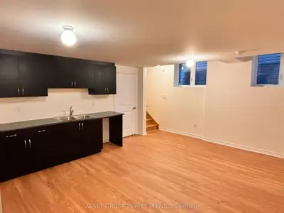 Lower Level in Barrie