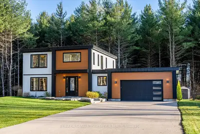 Detached in Oro-Medonte