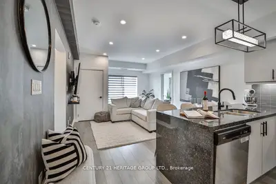 Condo Apartment in Barrie