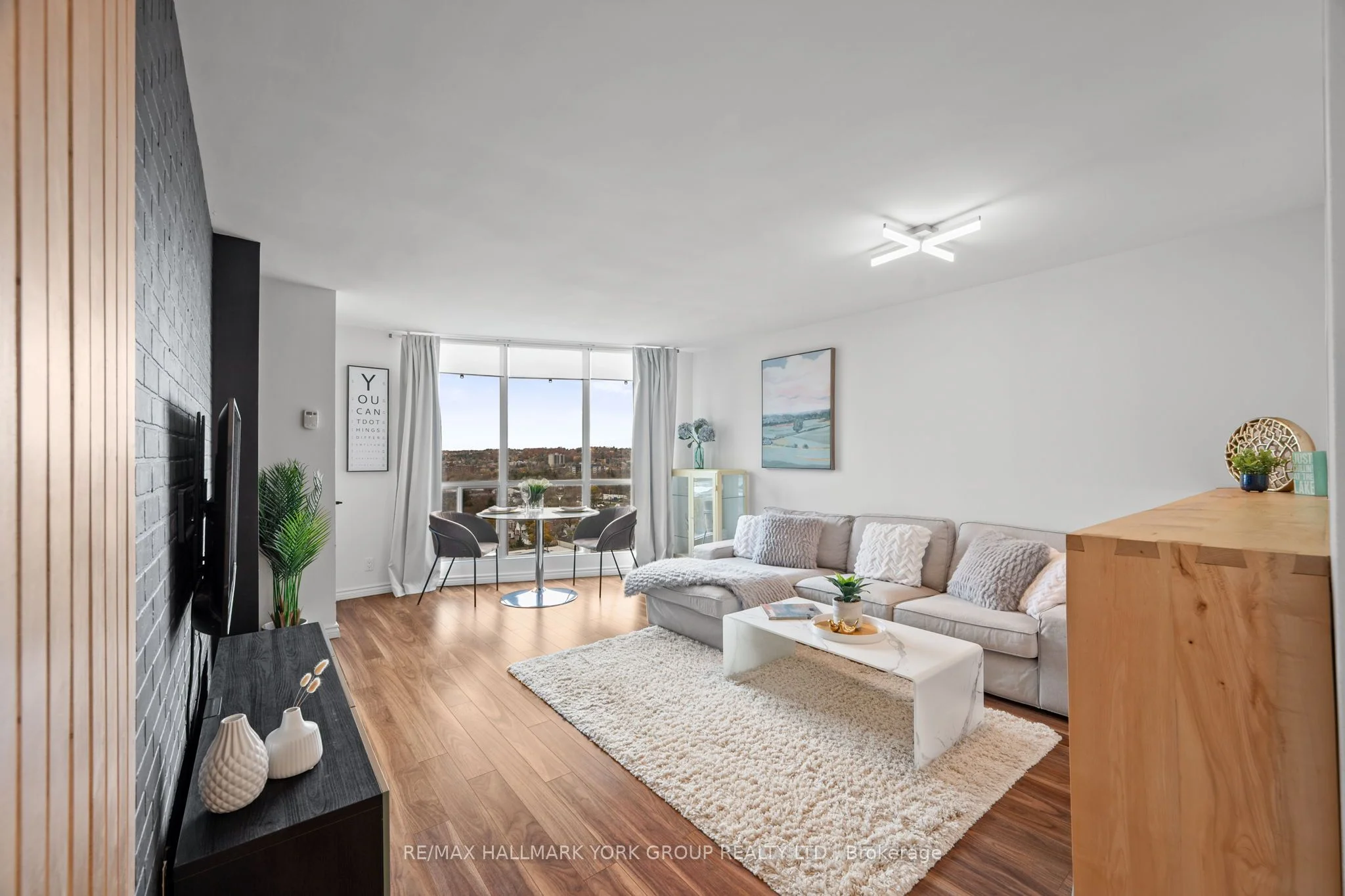 Condo Apartment in Barrie